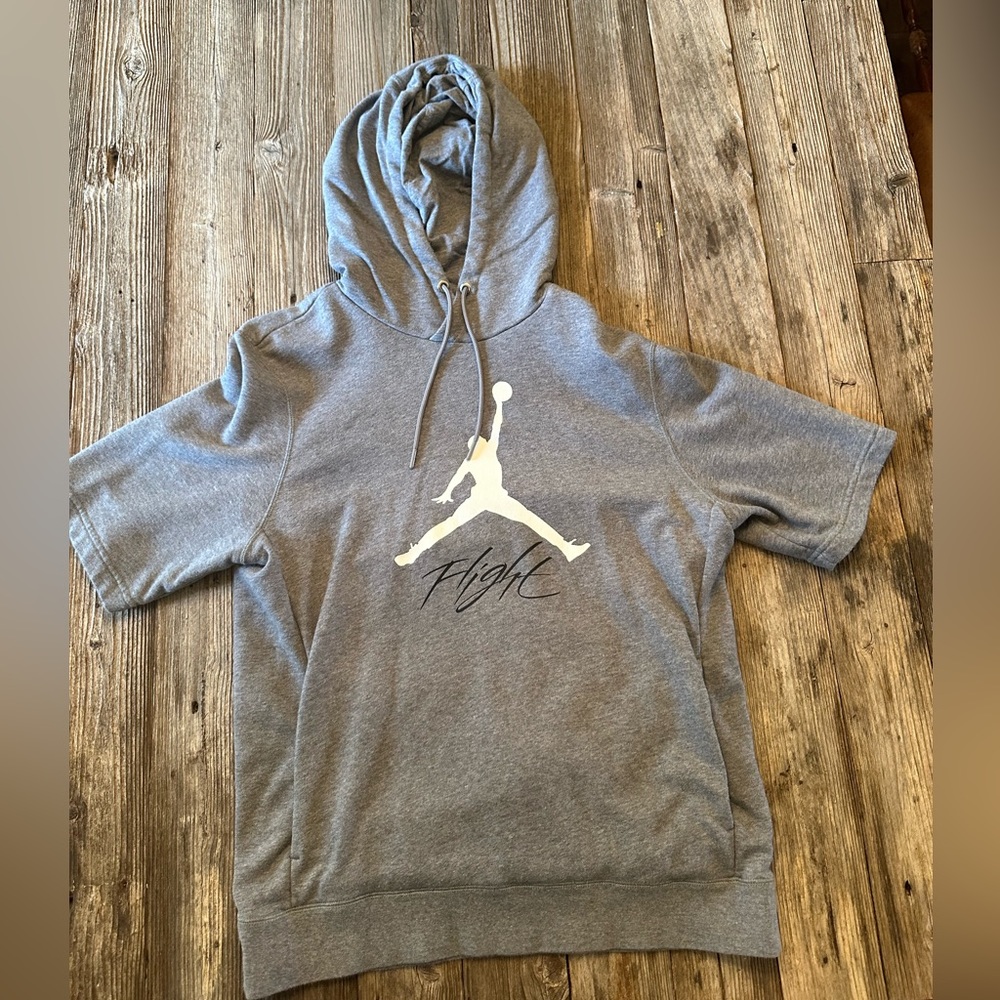 AIR JORDAN short sleeve hoodie